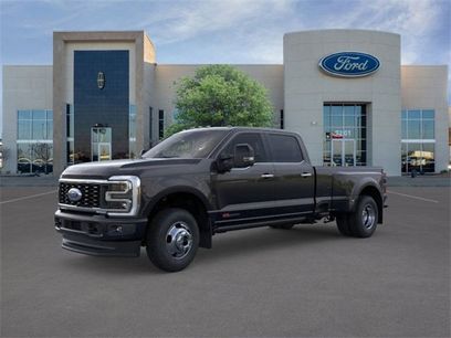 New 2025 Ford F350 Platinum w/ FX4 Off-Road Package