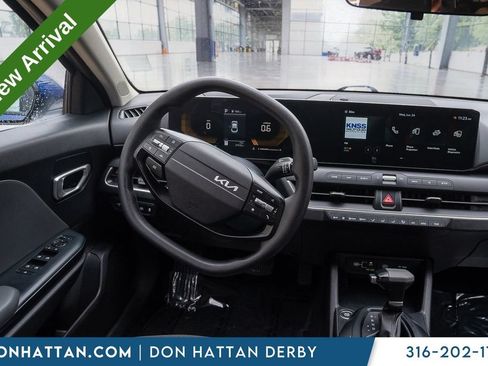 Used 2025 Kia K4 FWD image 5