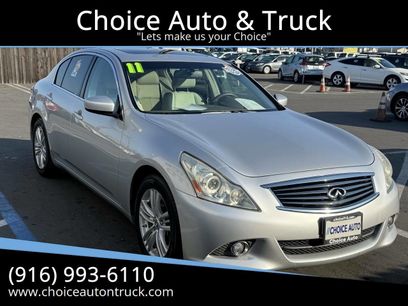 Used 2011 INFINITI G37 Journey w/ Premium Pkg