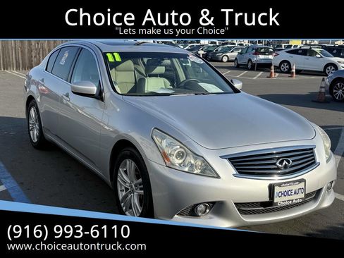 Used 2011 INFINITI G37 Journey w/ Premium Pkg image 1