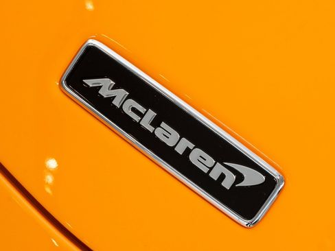 Used 2026 McLaren Artura Spider RWD image 49