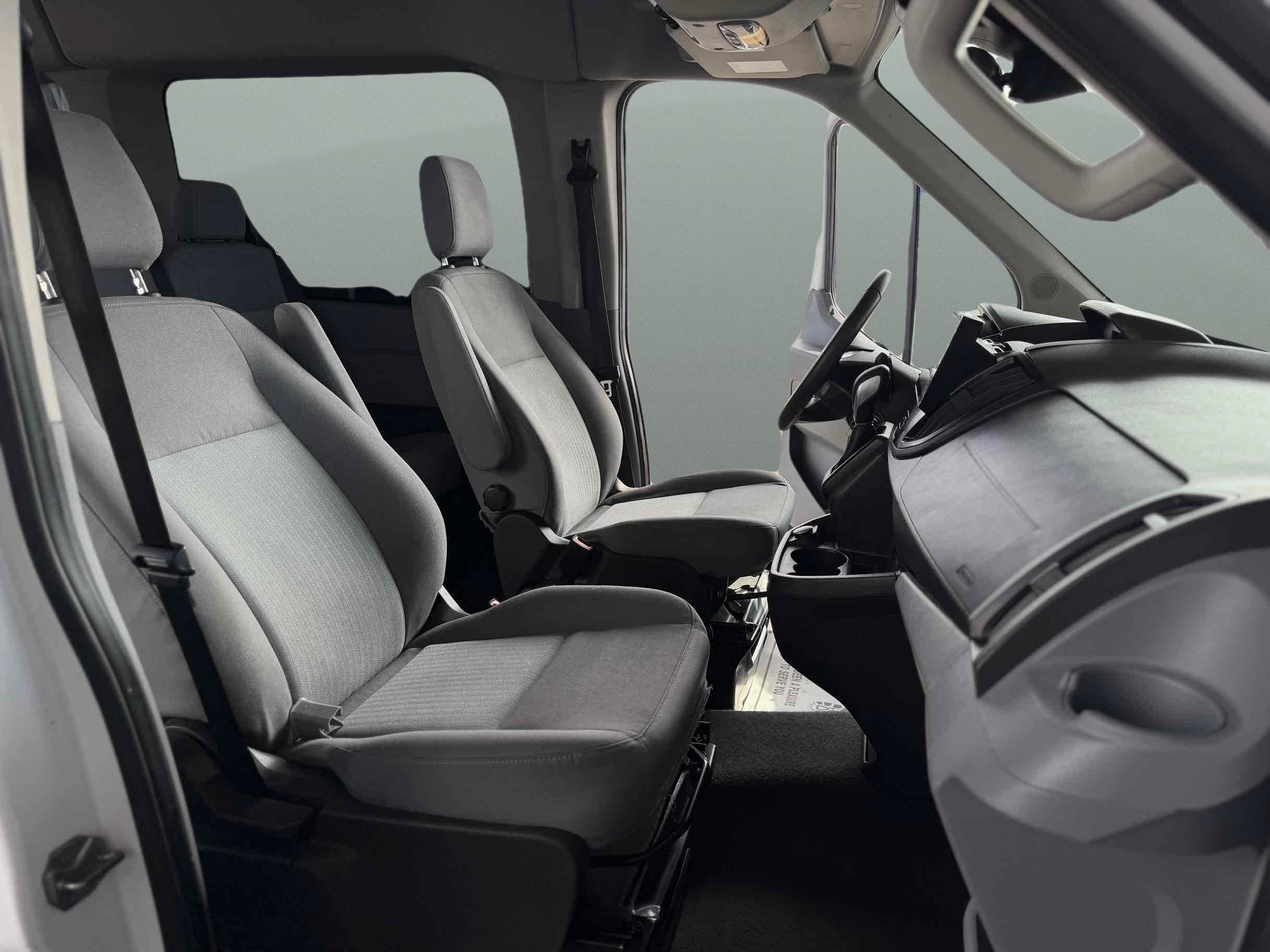 Used 2017 Ford Transit 350 XLT RWD image 11