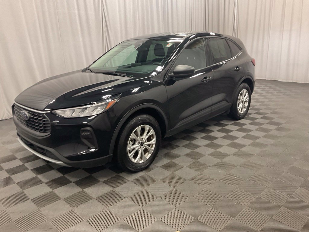 Used 2025 Ford Escape Active AWD/4WD image 10