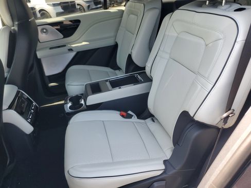 New 2026 Lincoln Aviator Black Label w/ Dynamic Handling Package AWD/4WD image 26