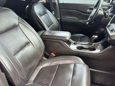 Used 2017 GMC Acadia SLT image 19