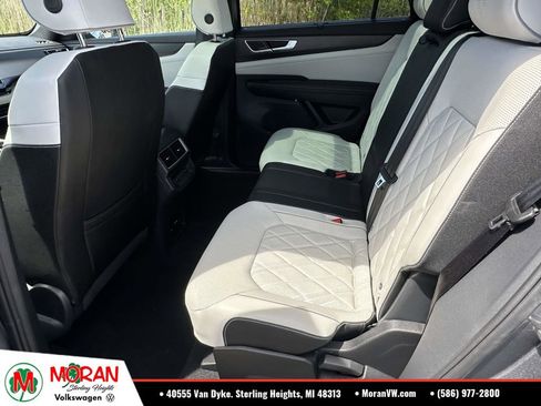 Used 2025 Volkswagen Atlas Cross Sport SEL Premium R-Line AWD/4WD image 13