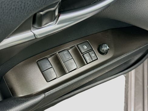 Used 2023 Toyota Camry SE FWD image 15