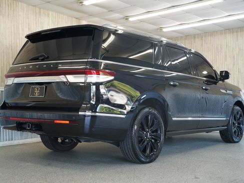 Used 2024 Lincoln Navigator L Reserve AWD/4WD image 10