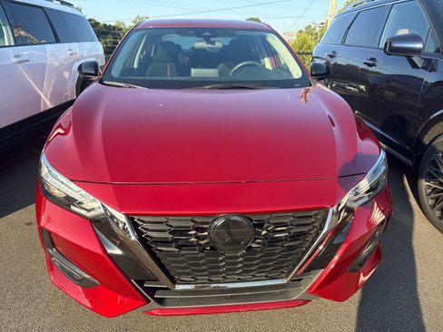 Used 2022 Nissan Sentra SR FWD image 4