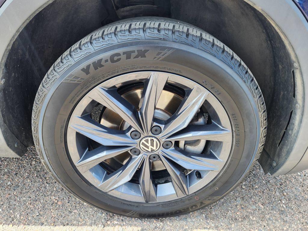 Used 2022 Volkswagen Tiguan SE AWD/4WD image 20