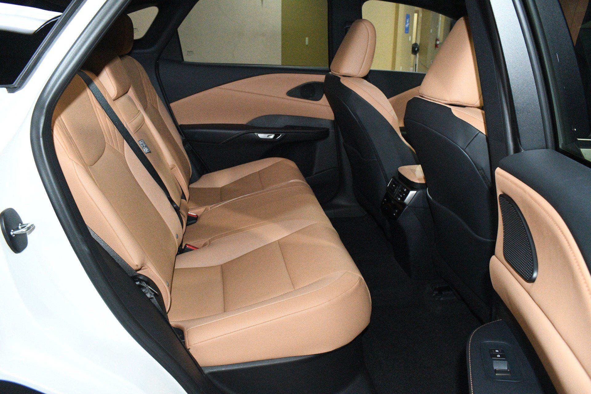Used 2025 Lexus RX 350 Premium w/ Convenience Package FWD image 48