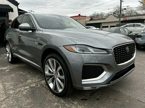 Used 2023 Jaguar F-PACE R-Dynamic S image 7