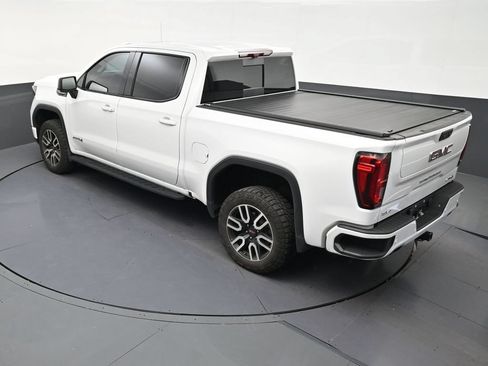 Used 2023 GMC Sierra 1500 AT4 w/ AT4 Premium Package AWD/4WD image 14