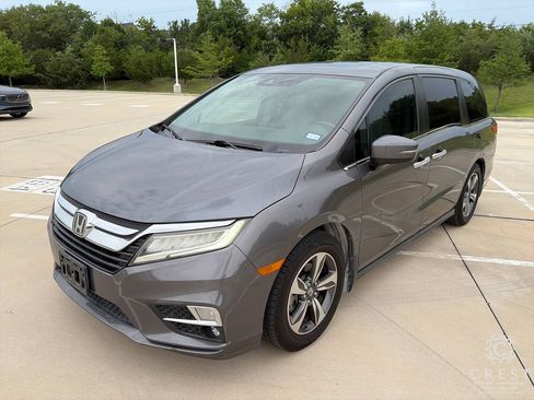 Used 2018 Honda Odyssey Touring image 4