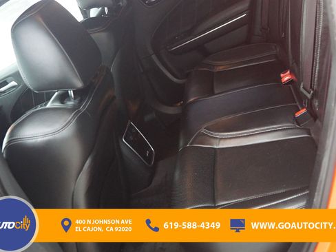 Used 2018 Dodge Charger R/T Scat Pack image 16