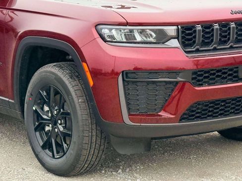 New 2026 Jeep Grand Cherokee L 4WD image 5