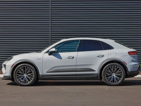 New 2025 Porsche Macan Electric image 2