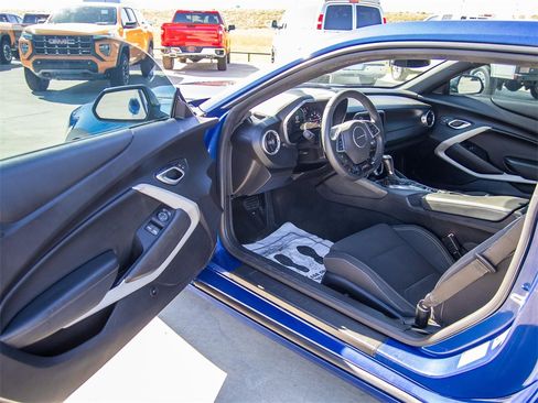 Used 2020 Chevrolet Camaro SS image 20