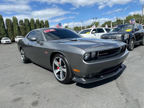 Used 2012 Dodge Challenger SRT8 RWD image 1