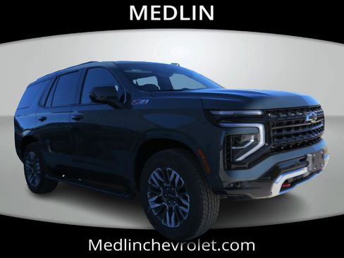 Used 2025 Chevrolet Tahoe Z71 w/ Z71 Off-Road Package image 2
