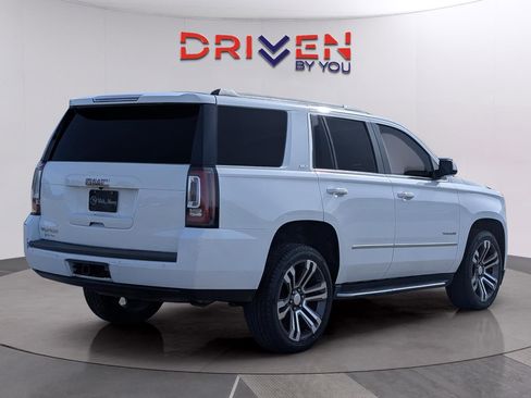 Used 2017 GMC Yukon SLT image 5