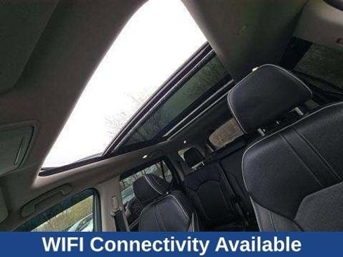 Used 2023 Honda Pilot Elite image 13