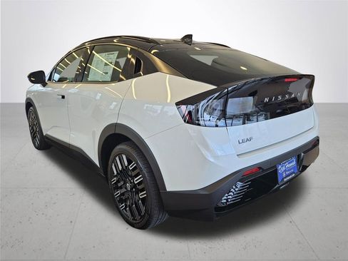 New 2026 Nissan Leaf Platinum+ w/ Cargo Package (Platinum+) image 10