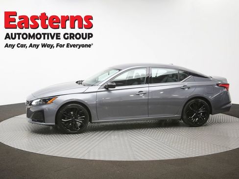 Used 2024 Nissan Altima 2.5 SR FWD image 58