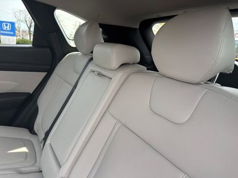 Used 2025 Hyundai Tucson SEL AWD/4WD image 19