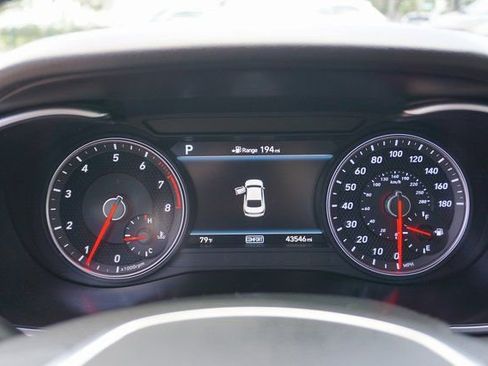 Used 2019 Genesis G70 2.0T Advanced w/ Dynamic Package image 11