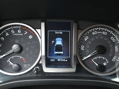 Used 2023 Toyota Tacoma SR5 w/ Technology Package AWD/4WD image 10