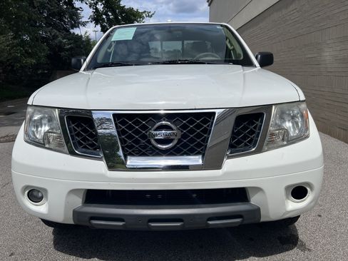 Used 2014 Nissan Frontier SV w/ SV Value Truck Package AWD/4WD image 14