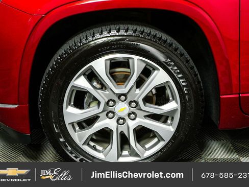 Used 2020 Chevrolet Traverse Premier AWD/4WD image 41