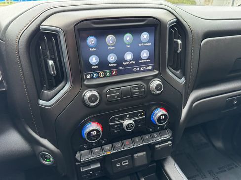 Used 2022 GMC Sierra 1500 AT4 w/ AT4 Preferred Package AWD/4WD image 37