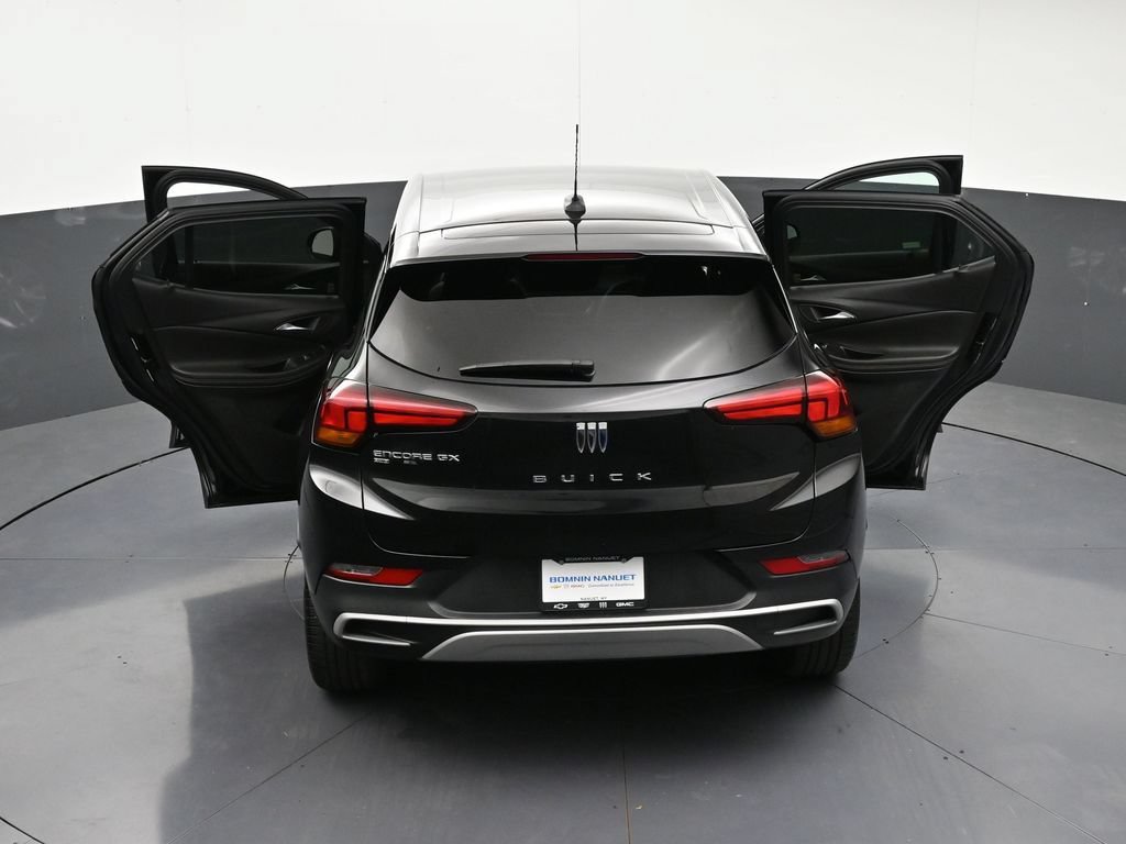 Used 2024 Buick Encore GX Preferred w/ Comfort Package AWD/4WD image 36