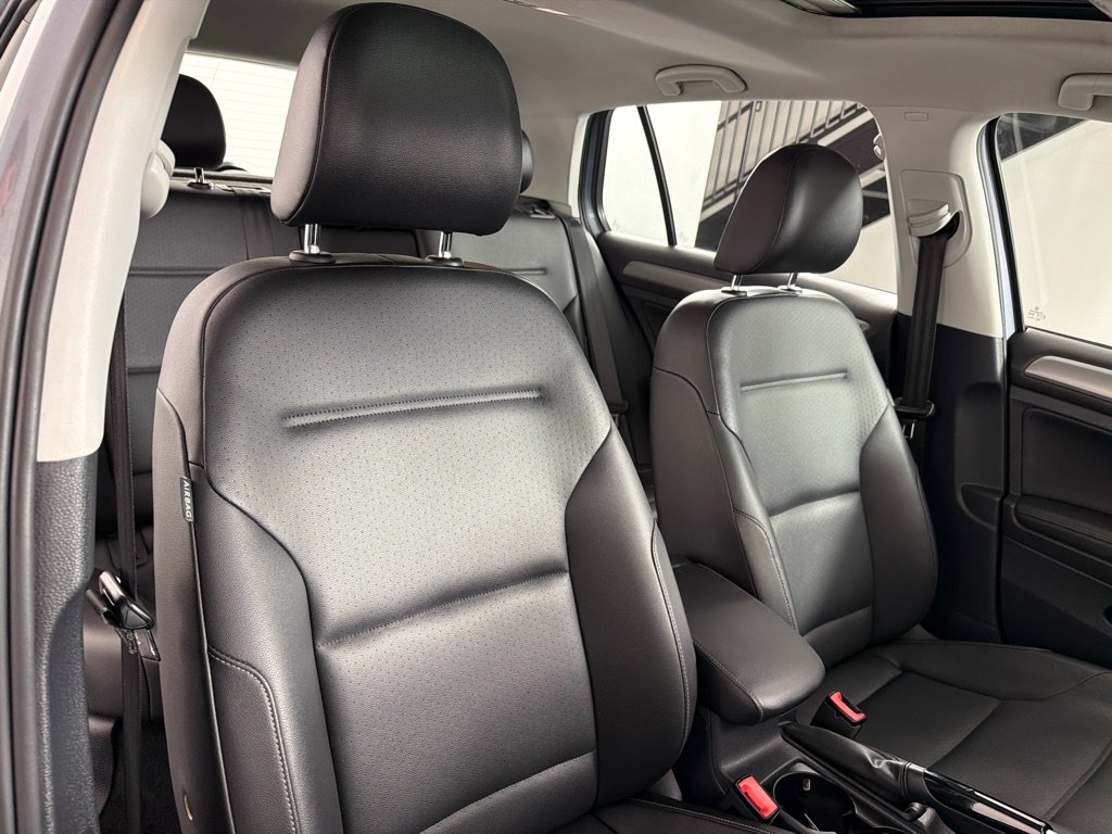 Used 2016 Volkswagen Golf SE FWD image 24