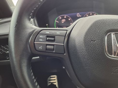 Used 2023 Honda Accord Sport image 18