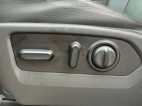 Used 2021 GMC Sierra 3500 Denali w/ Denali Ultimate Package image 23