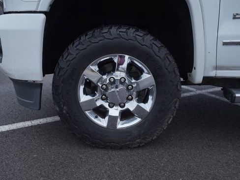 Used 2019 GMC Sierra 3500 Denali w/ Duramax Plus Package image 10