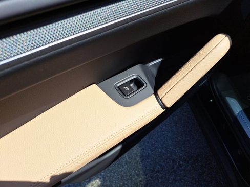 Used 2025 Porsche Cayenne image 22