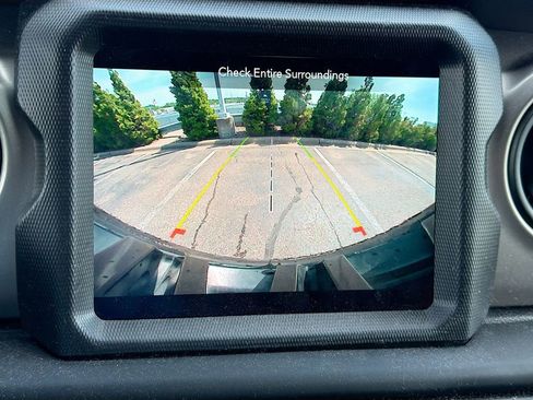 Used 2021 Jeep Wrangler Unlimited Sport AWD/4WD image 16