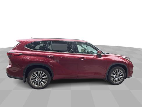 Used 2022 Toyota Highlander Platinum AWD/4WD image 10