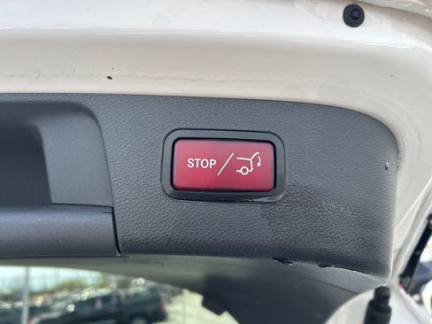 Used 2019 Mercedes-Benz GLA 250 GLA 250 image 16