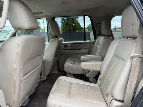 Used 2014 Ford Expedition Limited w/ Equipment Group 301A AWD/4WD image 21