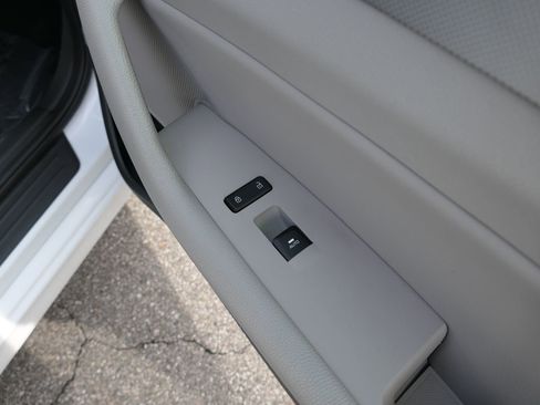 Used 2019 Hyundai Sonata SEL w/ Tech Package 02 image 32