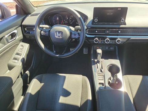 Used 2023 Honda Civic Sport image 17