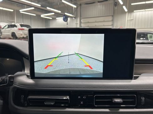 Certified 2022 Lincoln Nautilus Reserve image 20