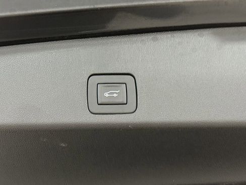 Used 2024 Buick Encore GX Avenir w/ Avenir Technology Package image 28