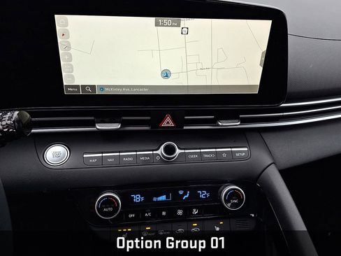 Used 2023 Hyundai Elantra Limited w/ Preferred Accessory Package image 16