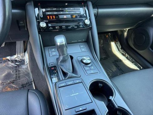 Certified 2023 Lexus IS 300 w/ Comfort Package image 32